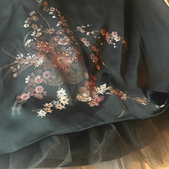 Soprano Skirt - Picture 7 of 9